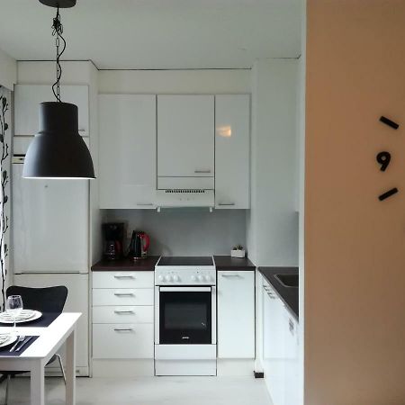 A Lovely One-Room Apartment Near The City Centre. Vaasa Esterno foto